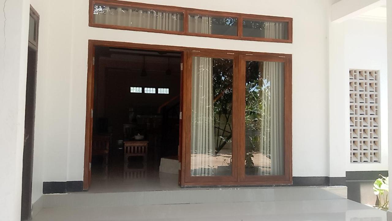 Warm Villas Lombok Kuta  Extérieur photo