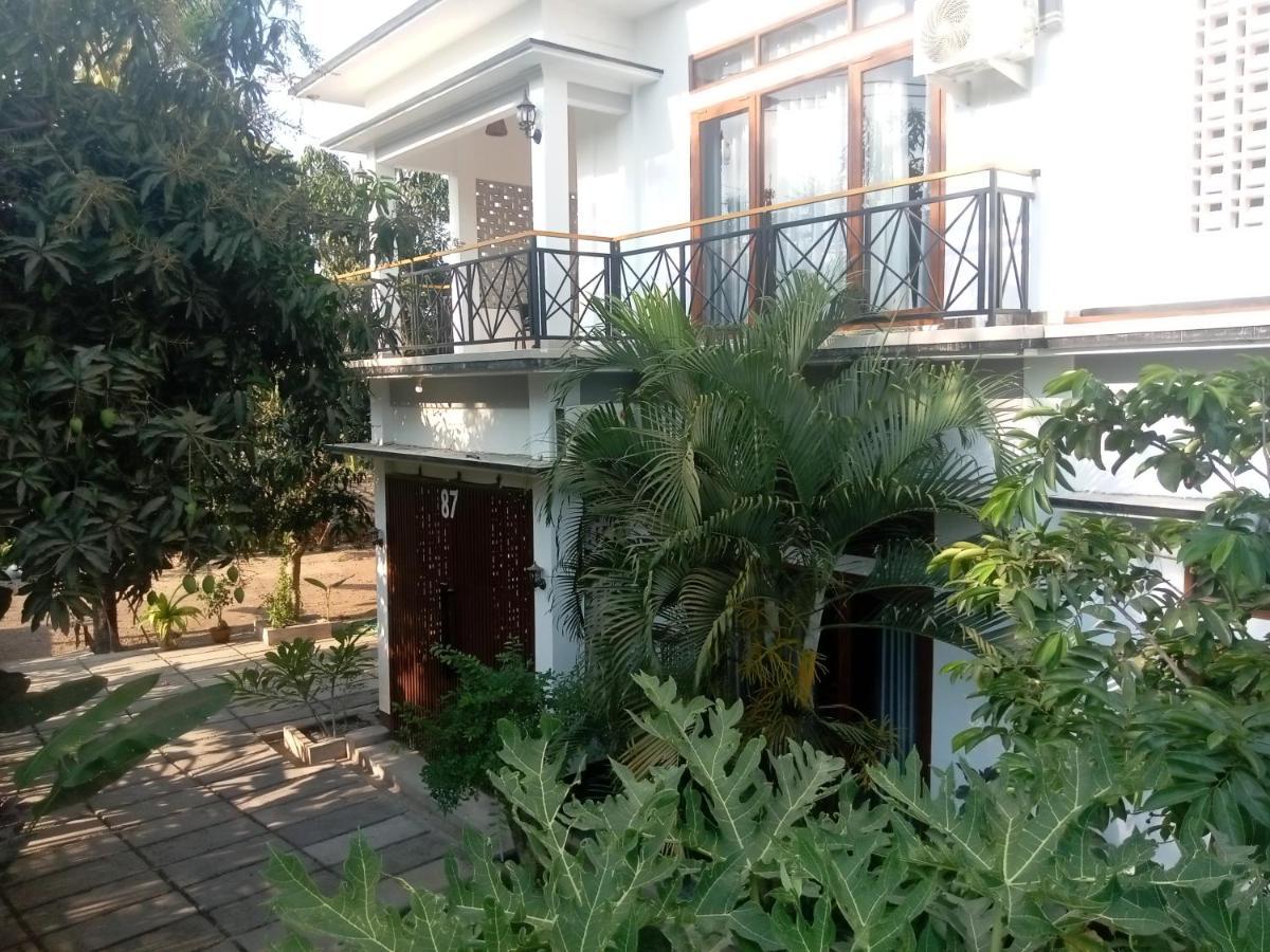 Warm Villas Lombok Kuta  Extérieur photo