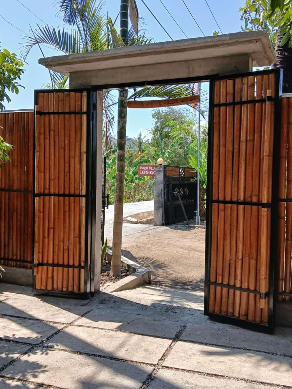Warm Villas Lombok Kuta  Extérieur photo
